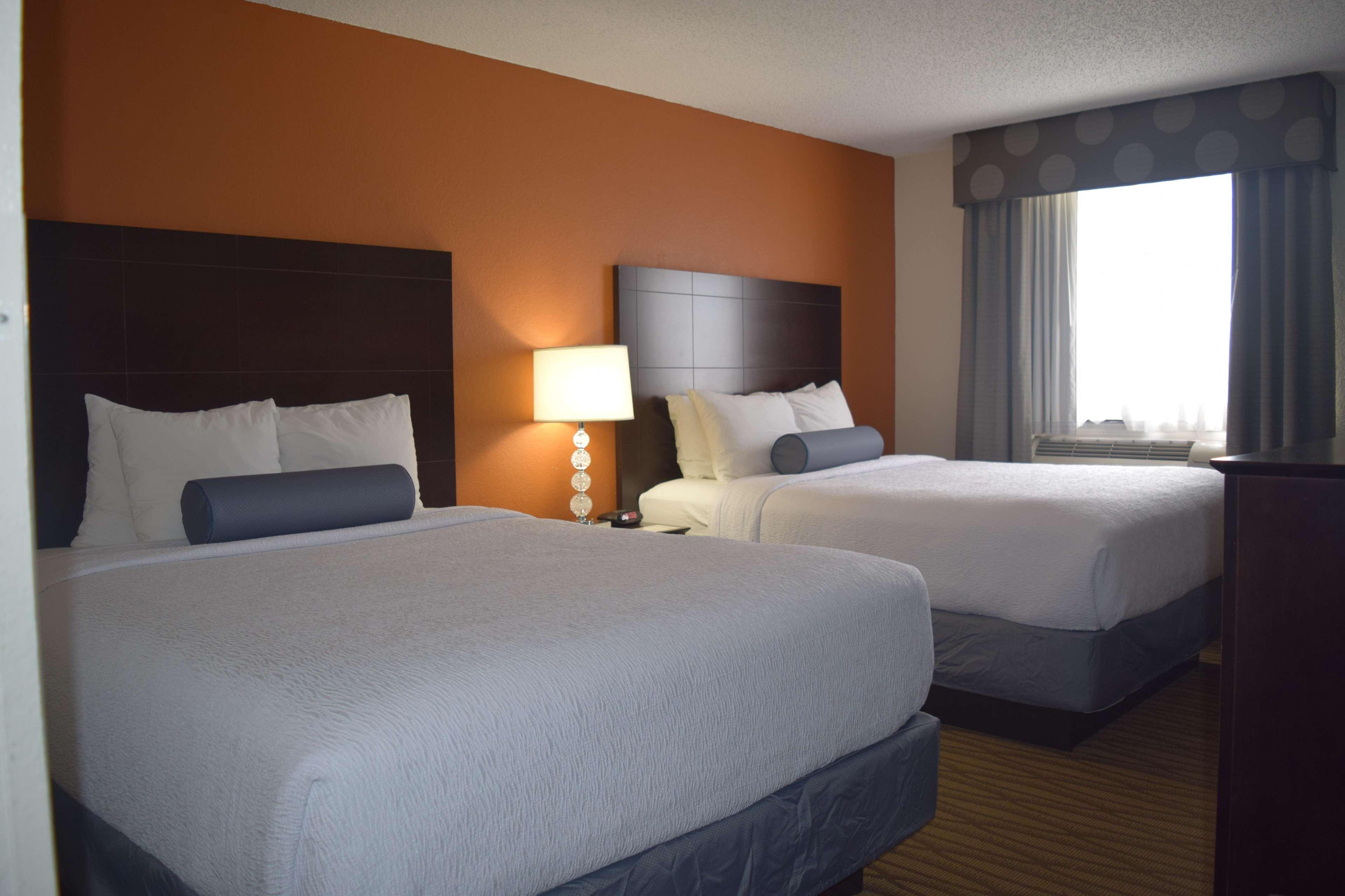 Spark By Hilton Eden Prairie Exterior photo